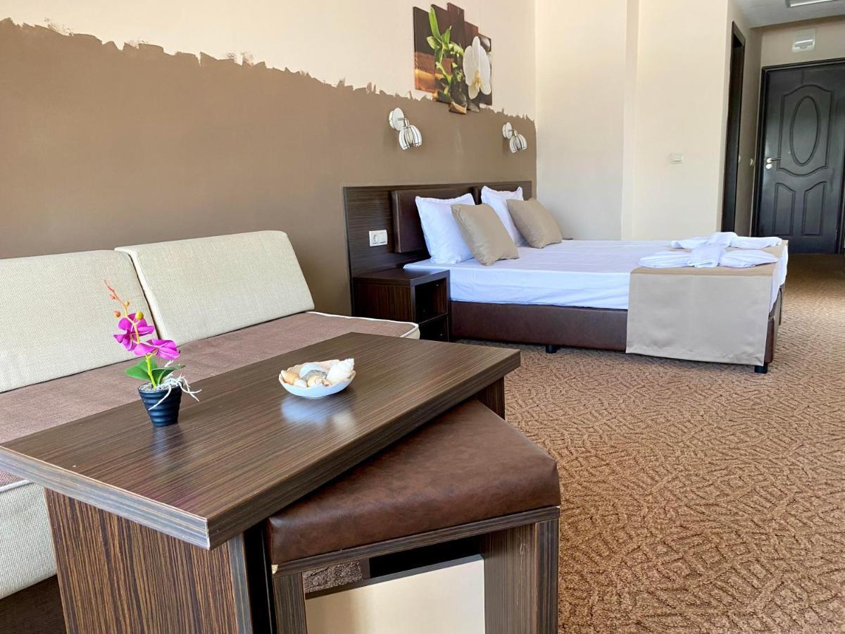 Family Hotel Teos Китен Экстерьер фото