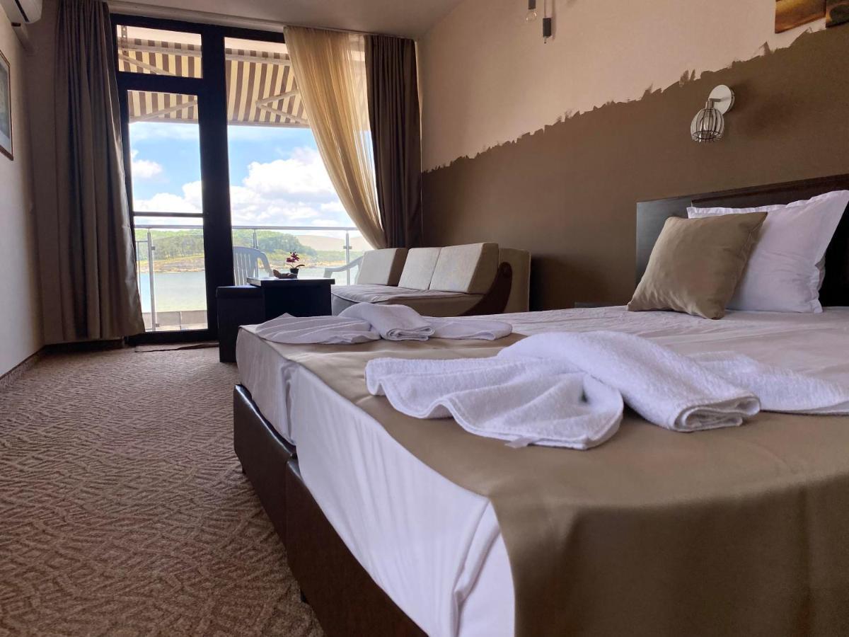 Family Hotel Teos Китен Экстерьер фото