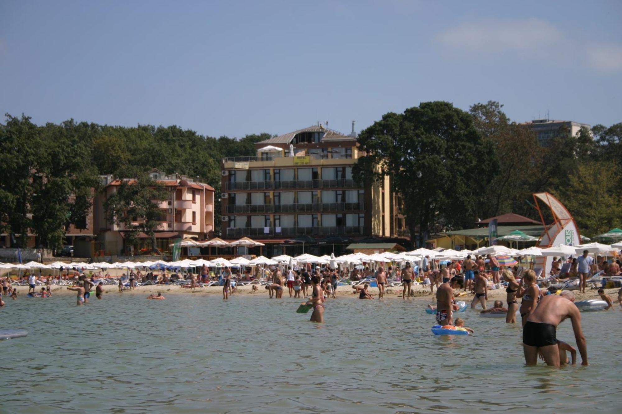 Family Hotel Teos Китен Экстерьер фото